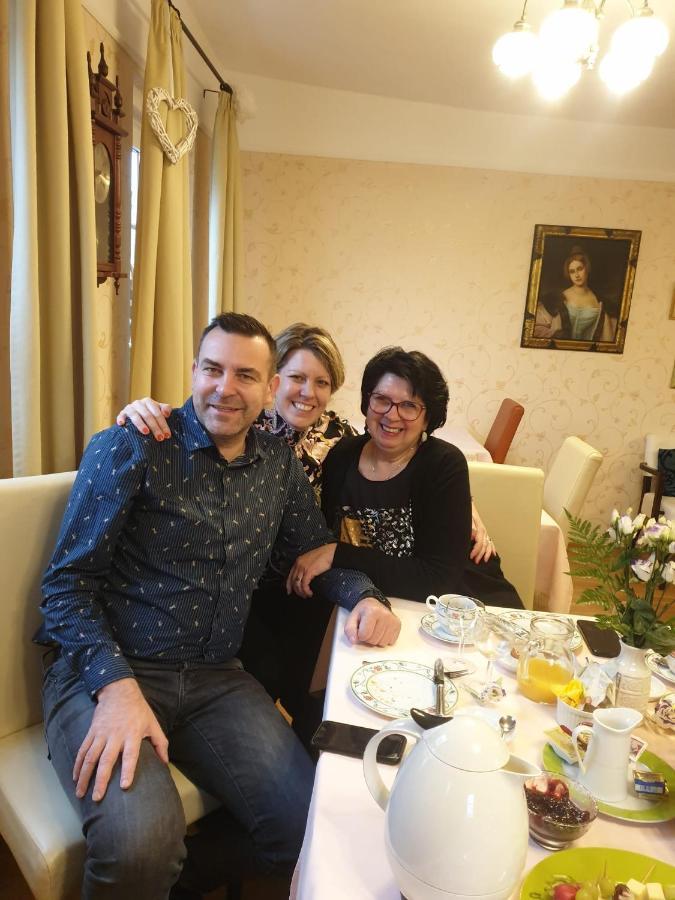 Hotel Gaestehaus Priester Limburg an der Lahn Extérieur photo