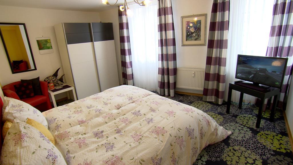 Hotel Gaestehaus Priester Limburg an der Lahn Extérieur photo