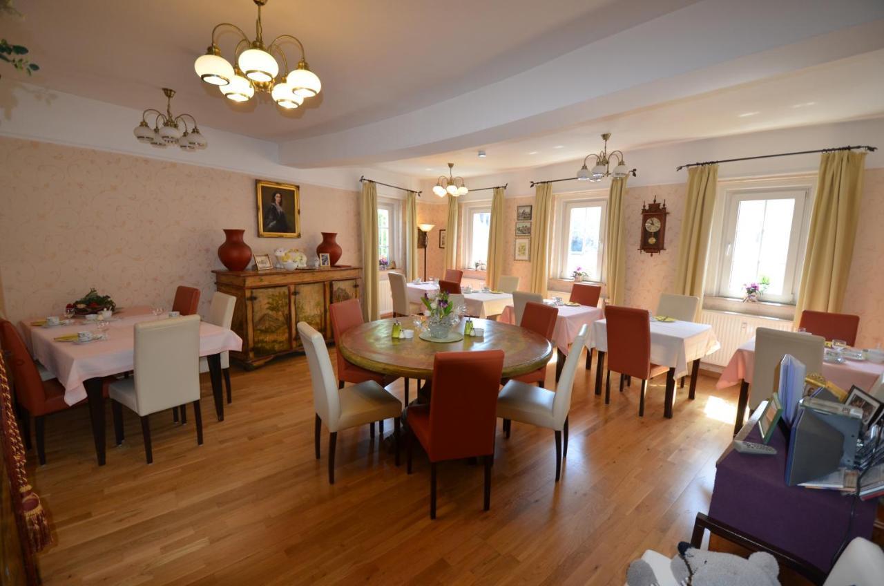 Hotel Gaestehaus Priester Limburg an der Lahn Extérieur photo