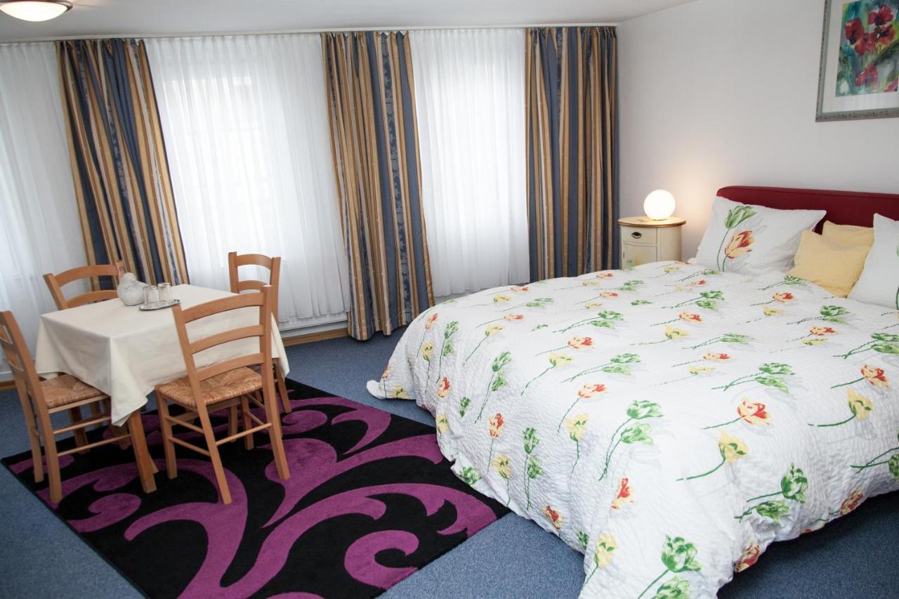 Hotel Gaestehaus Priester Limburg an der Lahn Extérieur photo